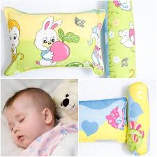 gối đầu cho bé