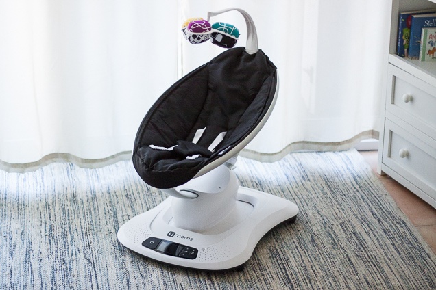 Ghế ru ngủ cho bé MamaRoo