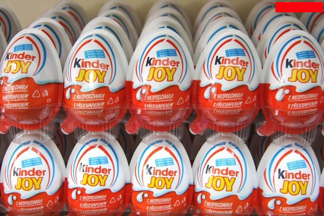 Kẹo Chocolate trứng Kinder Joy
