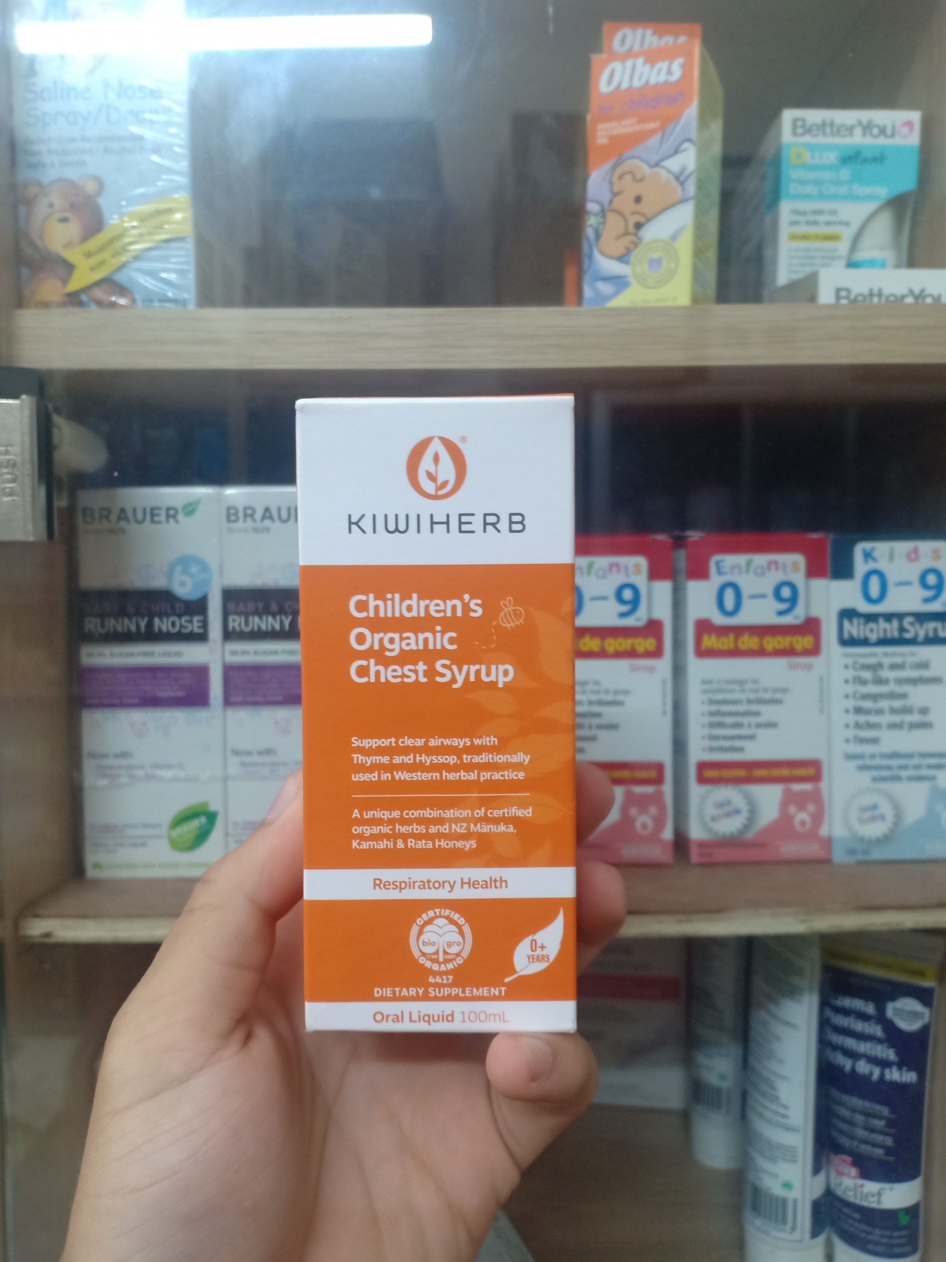 Siro trị ho KiwiHerb Children's Chest Syrup